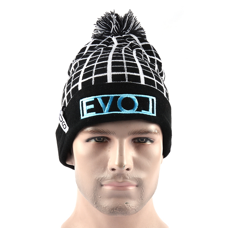 gorro de rayas blanco y negro de china