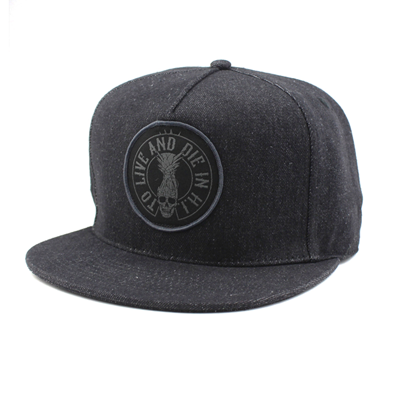 Cappellini snapback in denim 5 pannelli patch ricami personalizzati