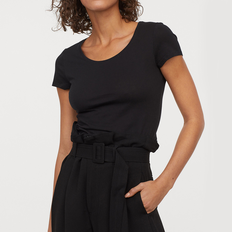 women’s classic fit crewneck short sleeve t shirt