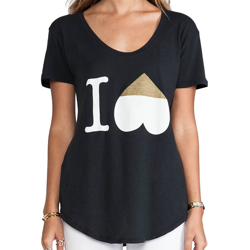 women’s scoop neck curved hem printed t shirt