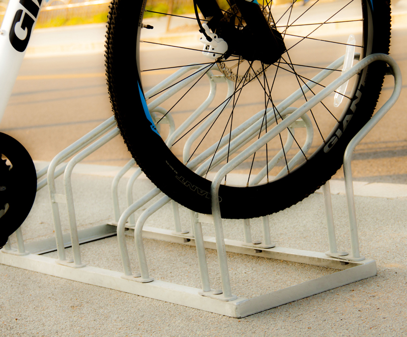 porcelana China Rack de perfil bajo para 4 bicicletas de alta densidad cuádruple de doble cara Fabricantes fabricante China Rack de perfil bajo para 4 bicicletas de alta densidad cuádruple de doble cara Fabricantes