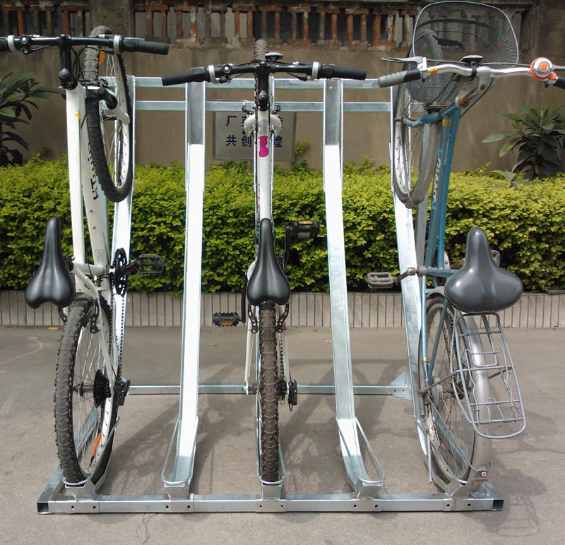 China Bicicletário semi-vertical galvanizado por imersão a quente para estacionar 4 bicicletas fabricante Bicicletário semi-vertical galvanizado por imersão a quente para estacionar 4 bicicletas
