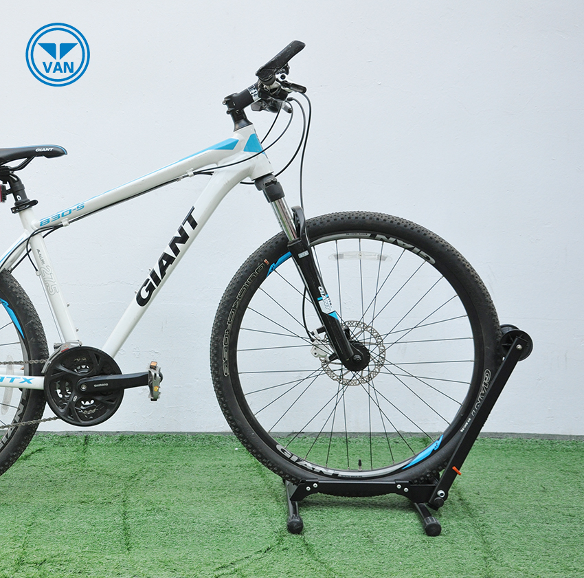 China Enkele hoge kwaliteit zwarte fietsaccessoires Fietsen opbergfiets fabrikant