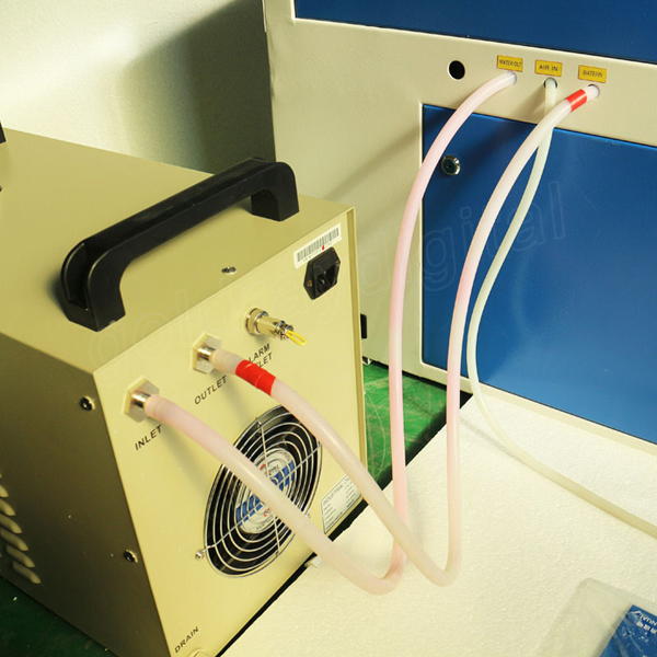 water chiller connect with co2 laser engraver