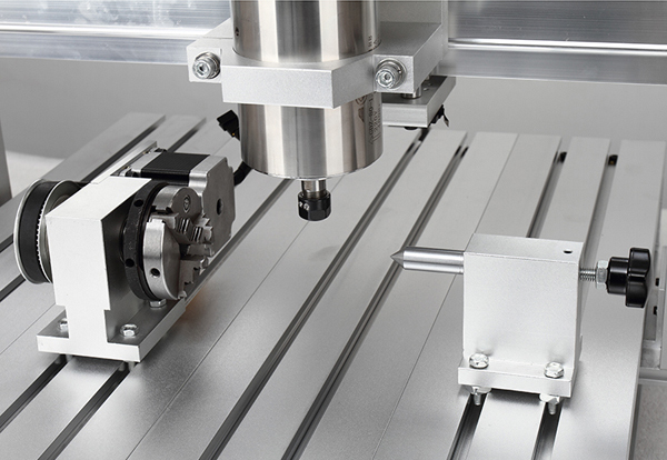 China CNC-Fräser 3040 4 Achsen mit 500W DC Spindel und USB-Controller.
