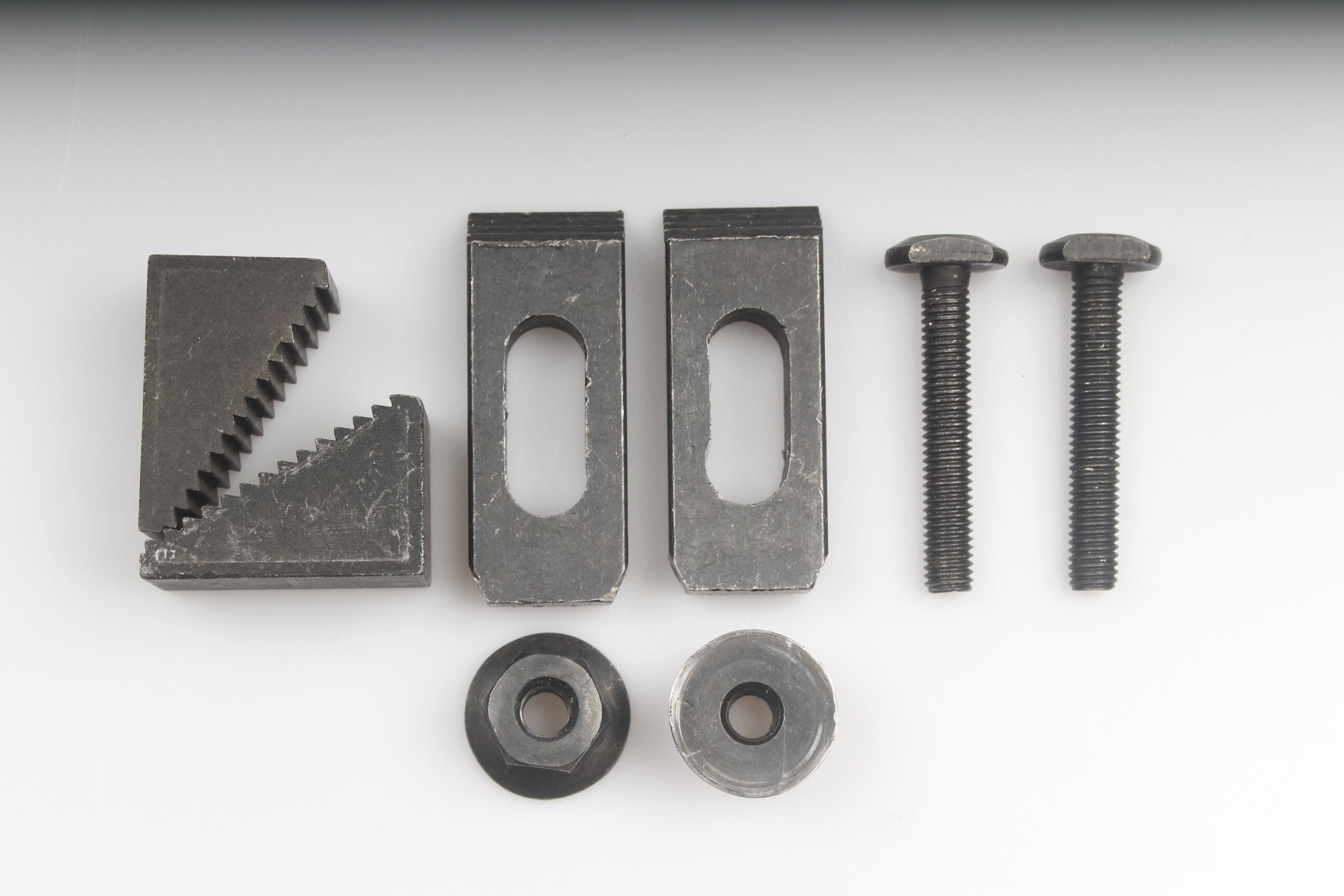 ChinaCNCzone CNC Jig Fixture Clamp Holder Plate for Easy CNC Machining