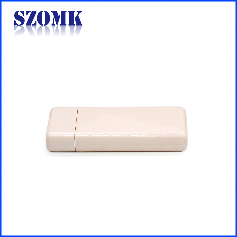 IP54 Kunststoff Kein Standard ABS USB Stecker Gehäuse Projekt Gehäuse Box / 80 * 32 * 12mm / AK-N-37