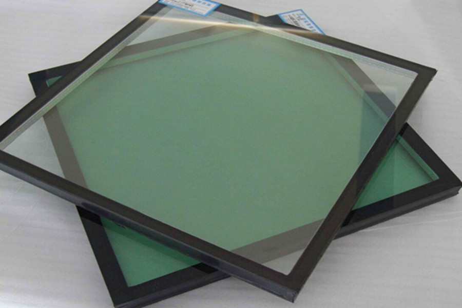 Quelle est l'influence de l'entretoise en aluminium pour le verre isolé?