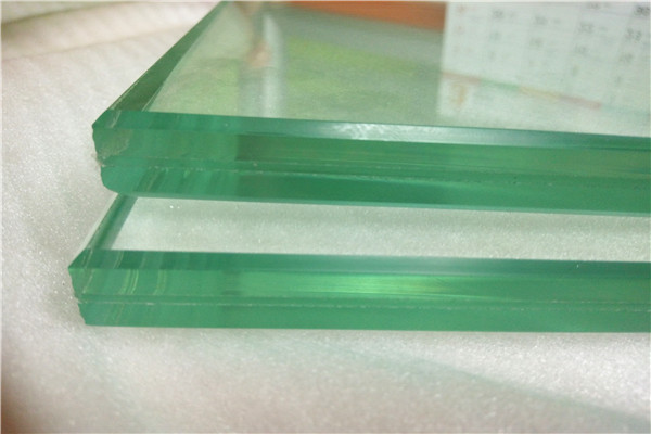 PVB film increases the life of laminated glass PVB film increases the life of laminated glass