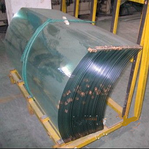 Balustrade en verre trempé transparent de 10 mm, fabricant de garde-corps en verre courbé de 10 mm