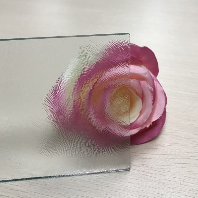 Giá rẻ 4mm rõ ràng Chinchilla trang trí kính nhà sản xuất kính Trung Quốc