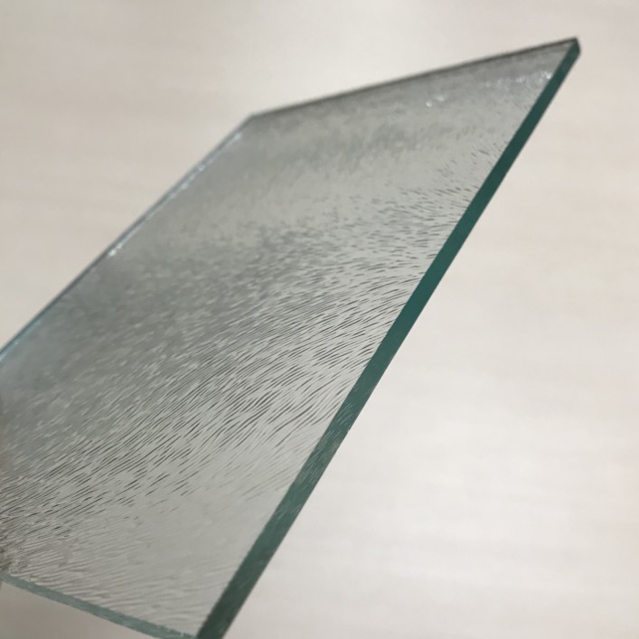 Giá rẻ 4mm rõ ràng Chinchilla trang trí kính nhà sản xuất kính Trung Quốc