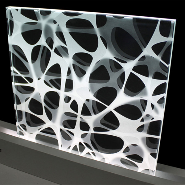 Chine haute qualité 12mm faible fer à double face dépoli acide nid oiseau modèle verre fournisseurs