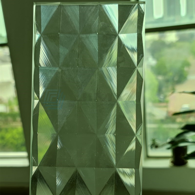 China Hohe Qualität Schönes Beve led Diamant-Bleidglas-Gravur dekorative Carving Glass Lieferanten