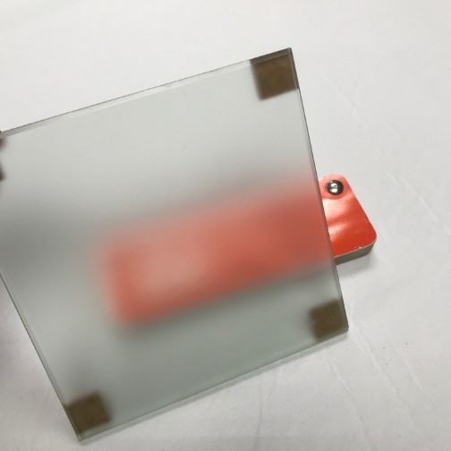 Çin işlenmiş cam fabrika kaynağı 5mm buzlu asit kazınmış güvenlik camı kazınmış