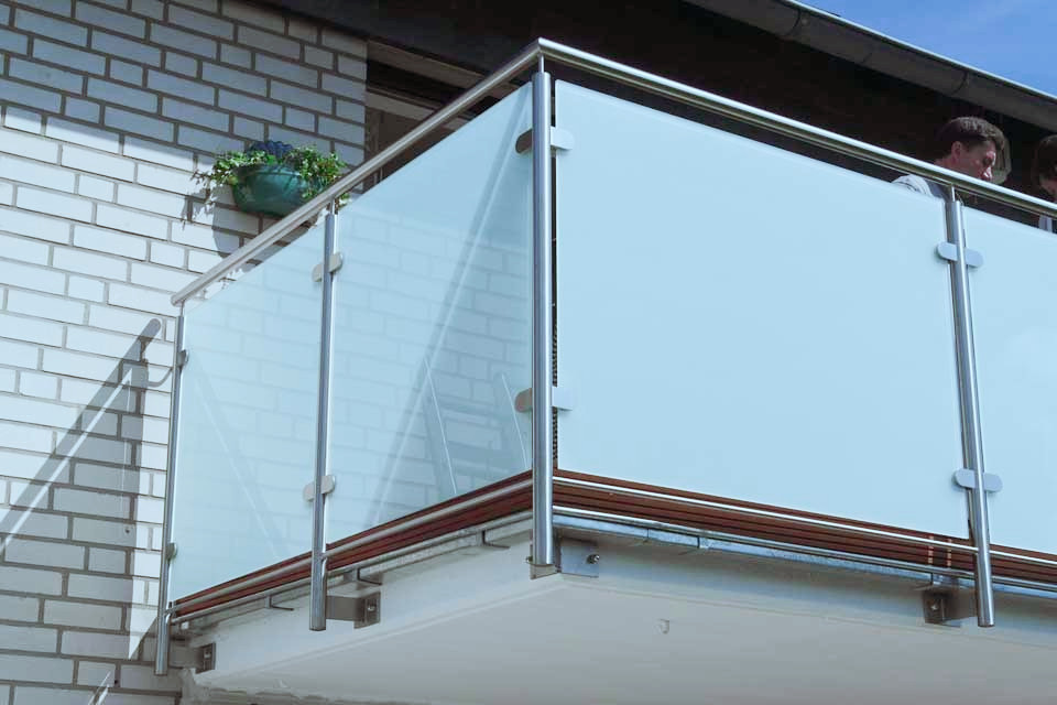 Chine très beau verre dépoli décoratif VSG 442 pour garde-corps, verre traité à l'acide 8,76 mm fournisseurs de verre feuilleté