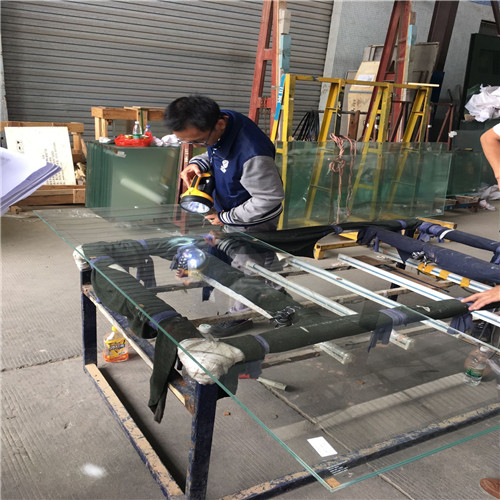Cut to size ultra clear 553 thick low iron safety tempered laminated glass