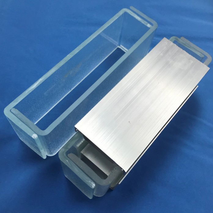 Bon prix personnalisé isolation acoustique fabricant de verre de profil U