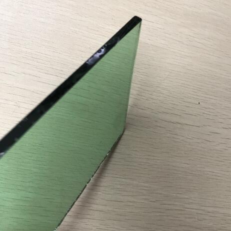 Stoklarımızda 4mm koyu yeşil renk katmanlı float cam tedarikçileri Çin