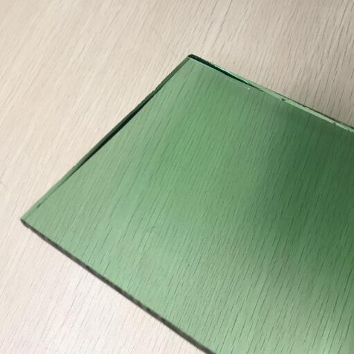 Stoklarımızda 4mm koyu yeşil renk katmanlı float cam tedarikçileri Çin