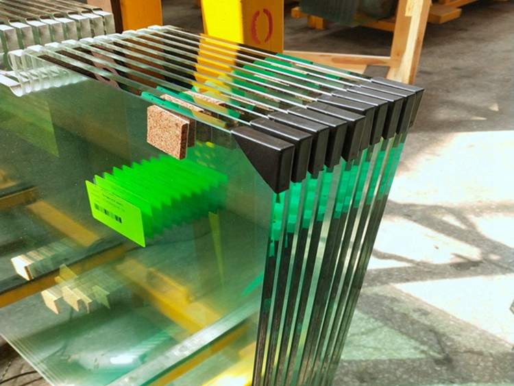 Mga puntos ng kaalaman na nauugnay sa tempered glass