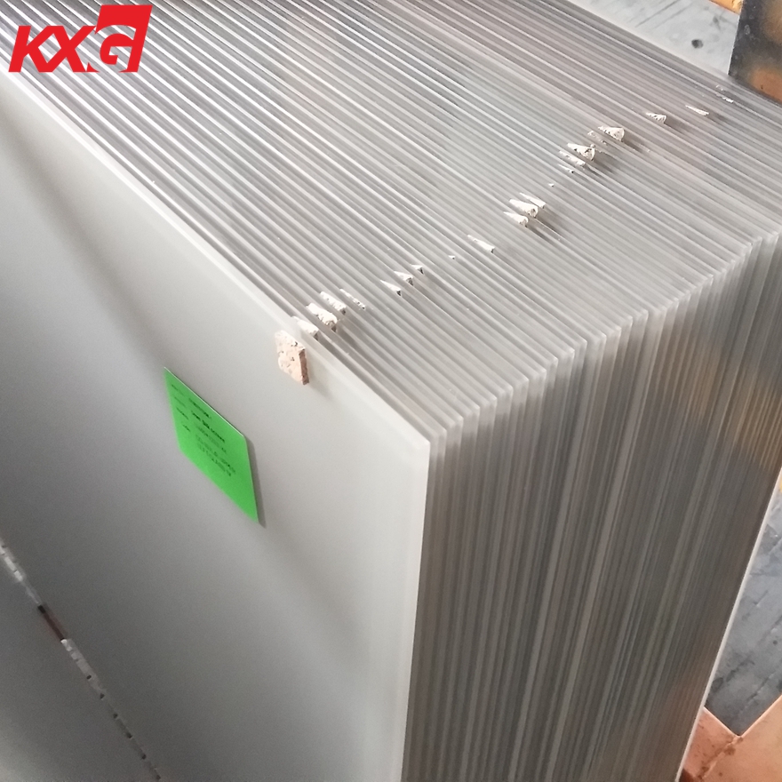 5 mm de serigrafía de vidrio templado splashback produce por la fábrica de vidrio de construcción KXG China