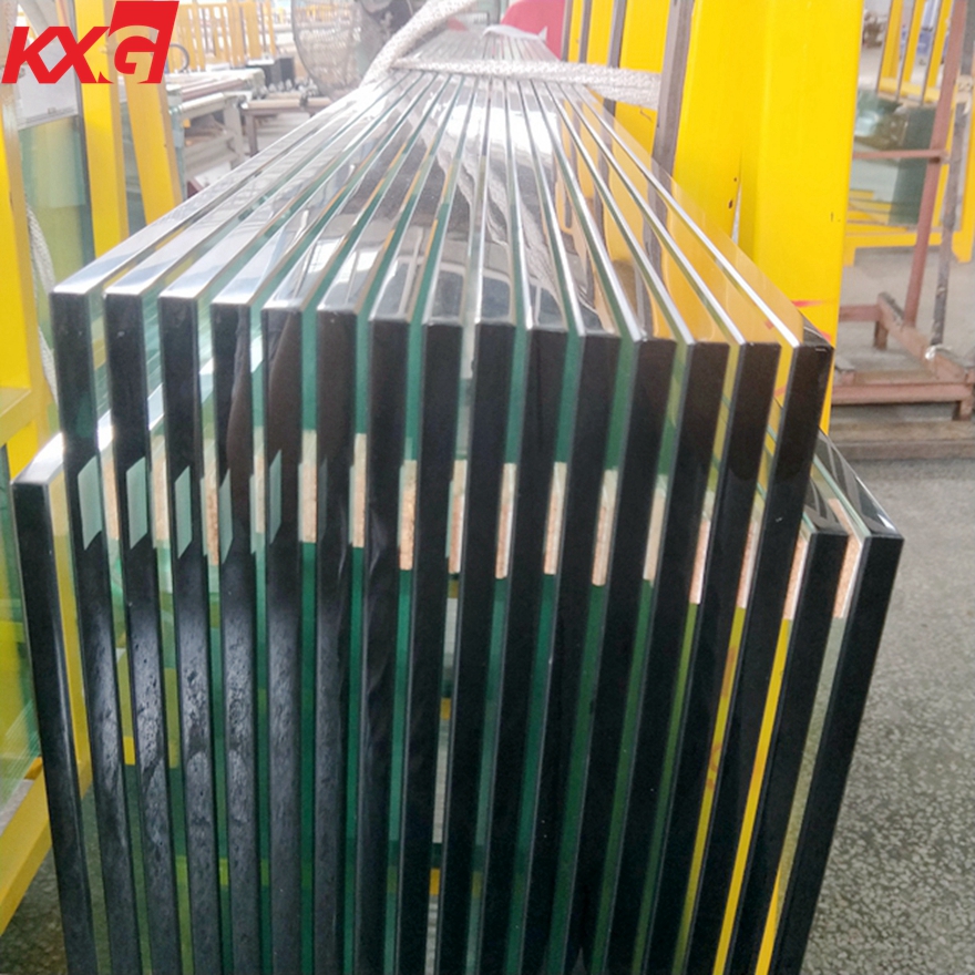 الصين مصنع شهادة CE 4 إلى 19 mm تخصيص الزجاج المقسى واضح