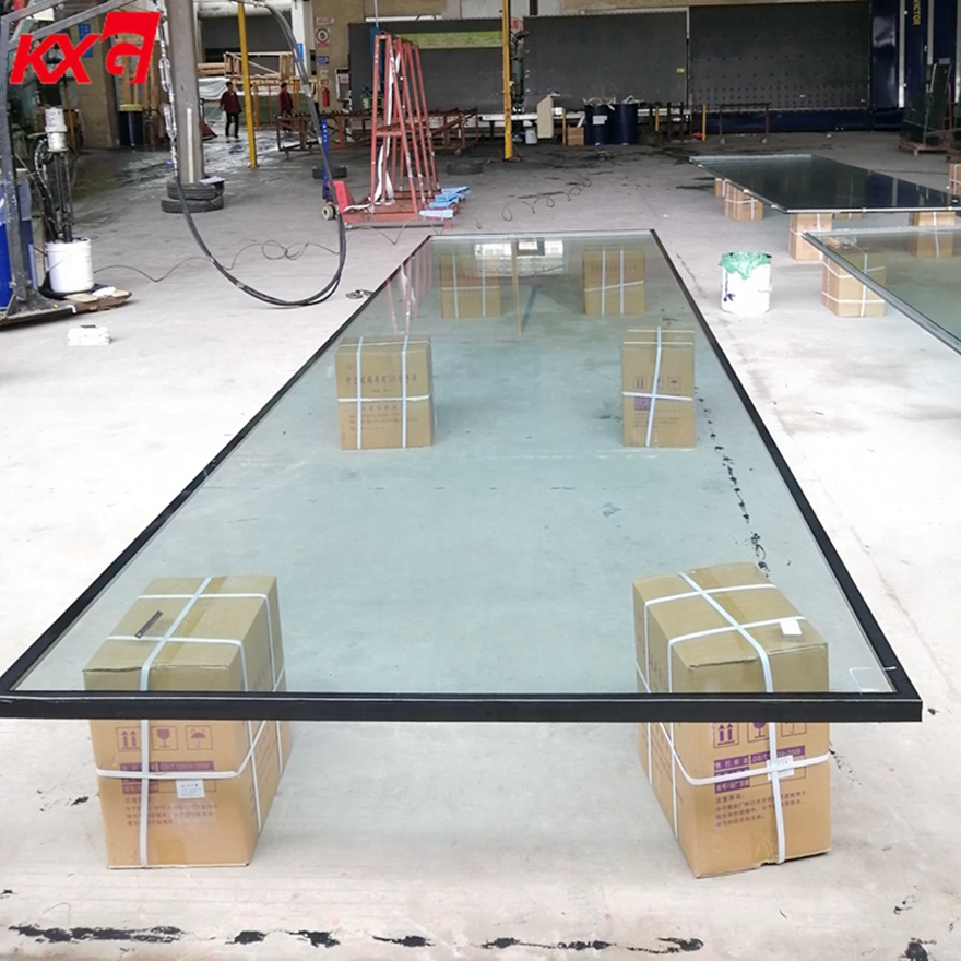 අභිරුචියෙන් සාදන ලද ජම්බෝ ප්‍රමාණයේ තනි සහ ද්විත්ව රිදී අඩු-ඊ උෂ්ණත්වය සහිත පරිවරණය කළ වීදුරු