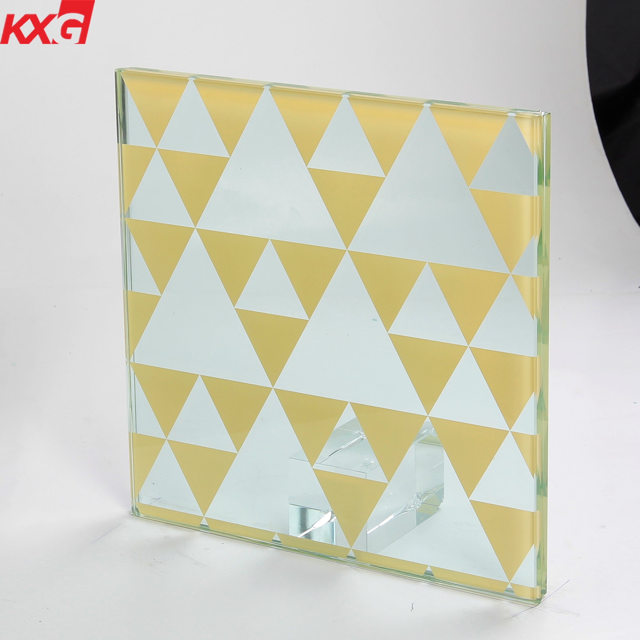 على المبيعات 6 مم 8 مم 10 مم 12 مم الزجاج المقسى كوة الجدار الزجاجي