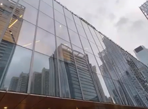 ผนังม่านกระจกสองชั้นต่ำ