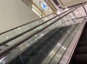 Mga sikat na escalator guardrail