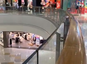 ราวบันไดแก้วความปลอดภัยในเชิงพาณิชย์