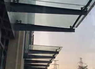 หลังคากระจกลามิเนตที่กำหนดเอง