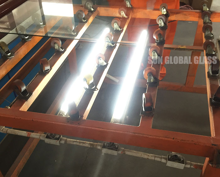 glass inspection equipment