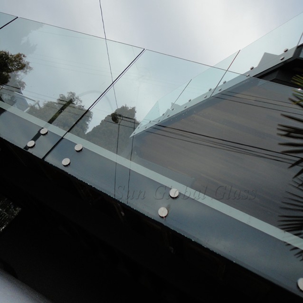 بعض النصائح من درابزين الزجاج عاري الصدر يجب أن تعرف.