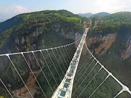 Il ponte più lungo vetro temperato stratificato nel mondo Il ponte più lungo vetro temperato stratificato nel mondo