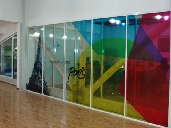 What colors and designs can be achieved on glass? What colors and designs can be achieved on glass?
