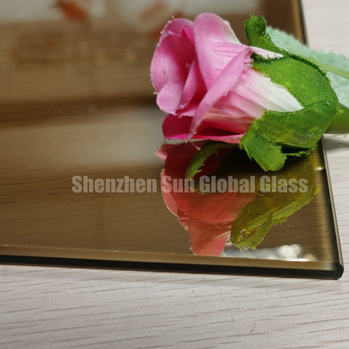 Alicate de vidro temperado reflexivo em ouro de 6mm s u, vidro reflexivo temperado com controle de calor, painel reflexivo de vidro temperado na China.