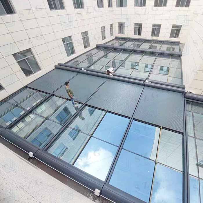 الألومنيوم والبولي يوريثين العزل الحراري رغوة داخل السقف، الأسطوانة الأعمى قابلة للسحب، نظام سقف مصراع المتداول بمحركات