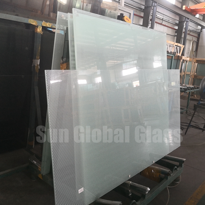 laminated tempered clear glass 4+4mm painted #4 surface 50% pattern white color,9.52mm white color laminated glass 50% pattern dots design,44.4 white dots printed laminated glass