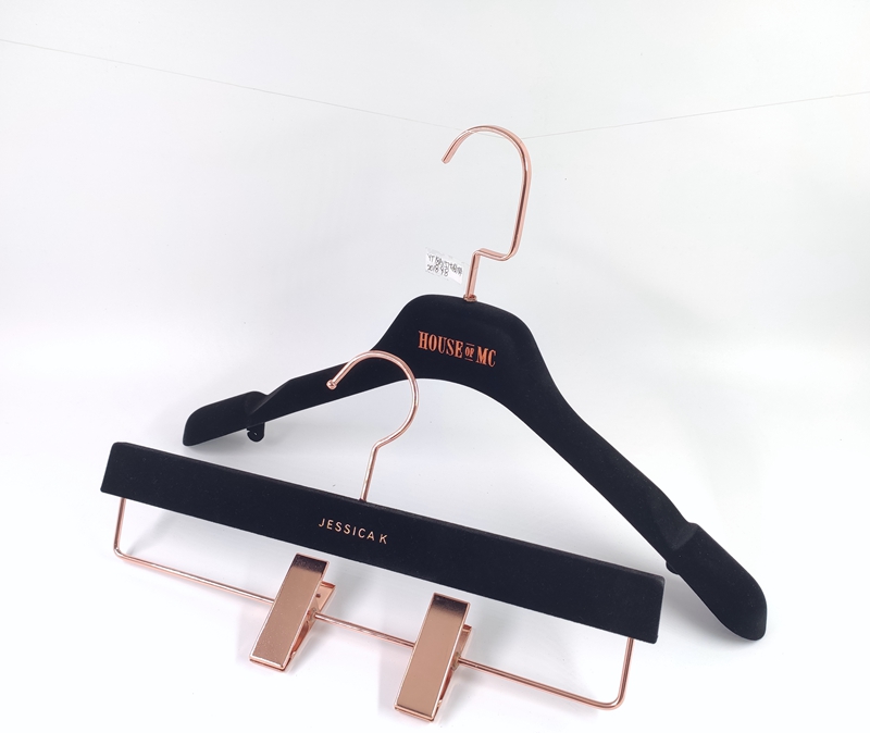 Black velvet hanger rose gold logo garment flocking hanger