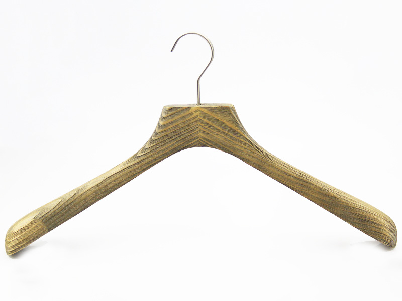 Cintre en bois en gros de vêtements homme de cintres pour le vêtement bois cèdre MSW-007