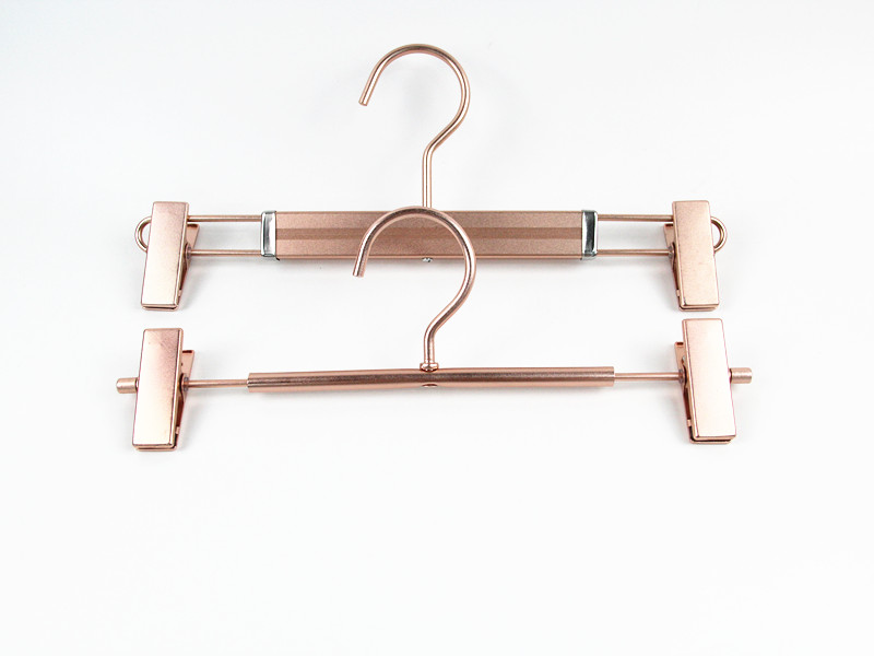 MTH-003 Fornitore di appendiabiti in Cina appendiabiti per pantaloni in metallo per donna color oro rosa con appendini per camicie in metallo all'ingrosso