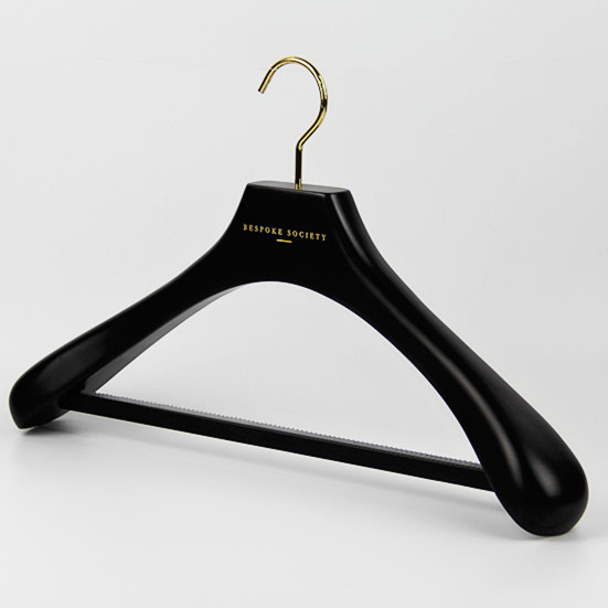 Nouveau costume haut de gamme Chine cintre fournisseur en bois cintre [WST038]