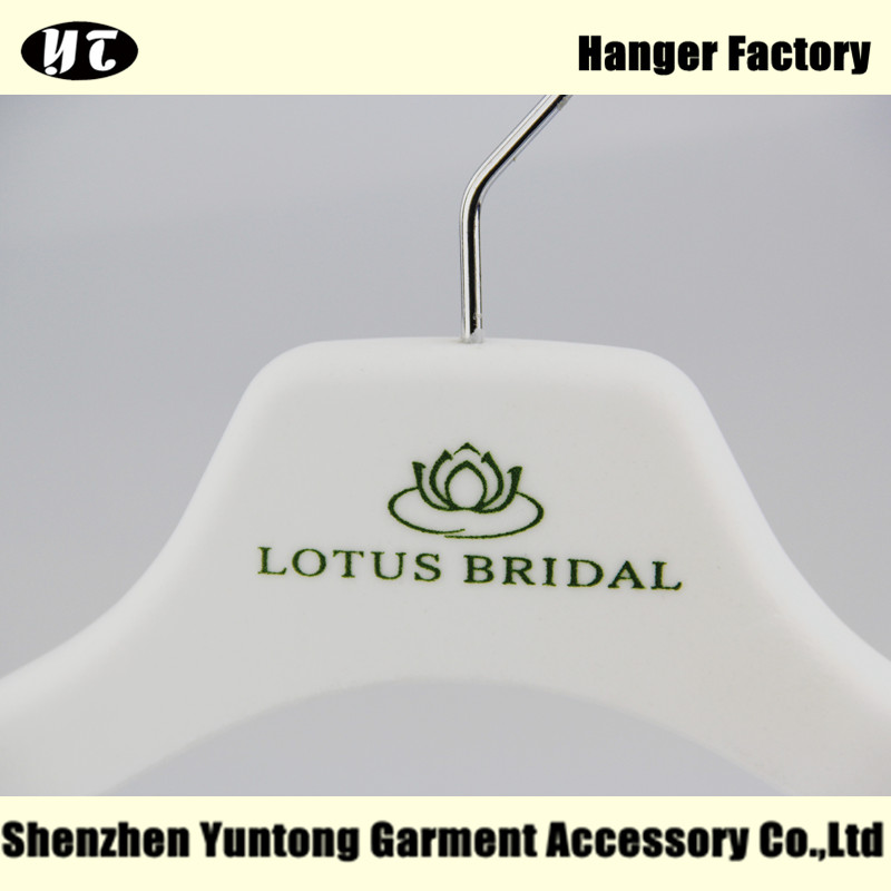 WTV-004 white velvet flocked top hanger non slip velvet hanger for wedding dress