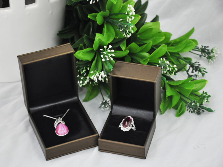 2014 design high-end quality leather box for jewelry packaging by China supplier