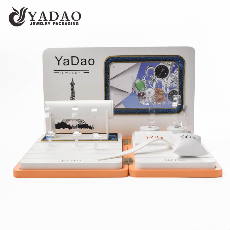 2018  new customized luxury white lacquer wooden jewelry display watch display for showcase