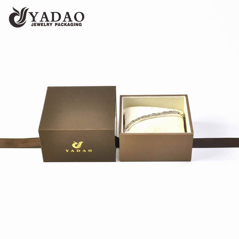 Bracelet box with cushion/pillow inside