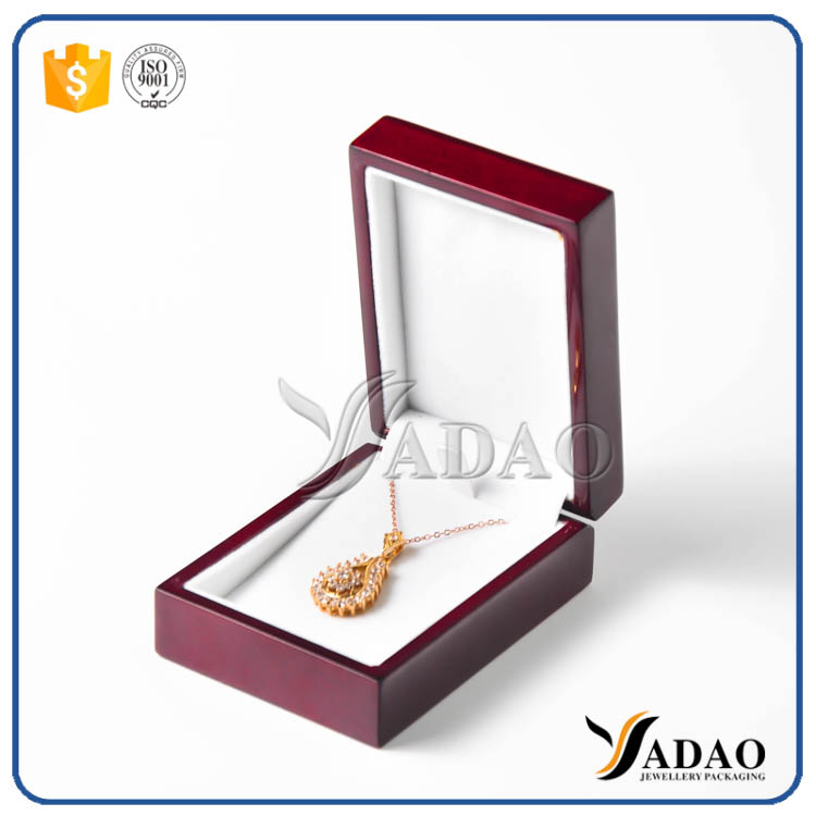 China supplier Customize design OEM/ODM factory price wholesale free logo matt shiny jewelry black chain/watch/necklace box