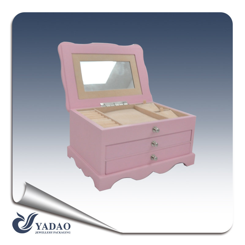 Čínský šperky zobrazení výrobce dřevěných luxusních šperků a make up a bedny na šperky a estetické nádoby používané v obchodě pult a oknem